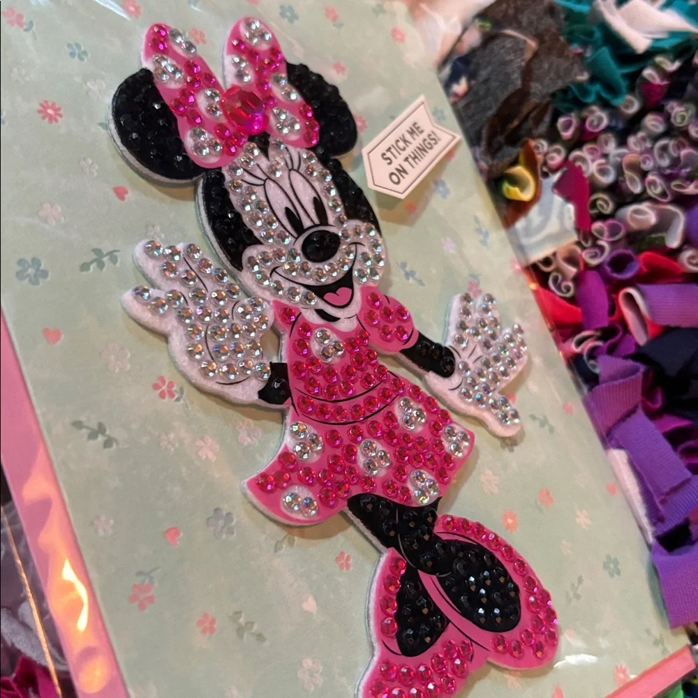 🆕American Greetings-Papyrus ‘Disney’ Birthday Card With Stick On Patch